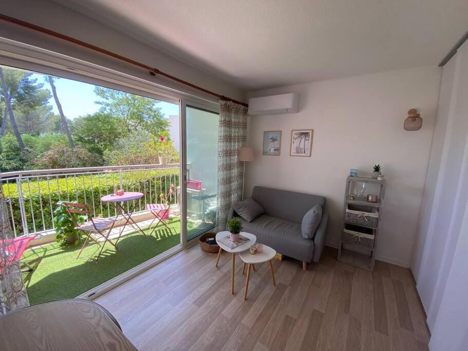 Studio Cosy 100M Plage Saint-Raphaël Εξωτερικό φωτογραφία